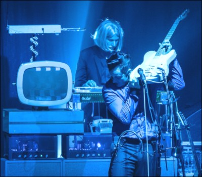 BLUE WHITE N ROLL 2.jpg