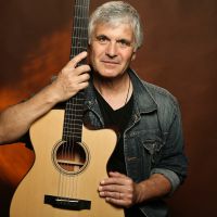 Foto 1 Laurence Juber.jpg
