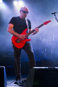 Joe Satriani