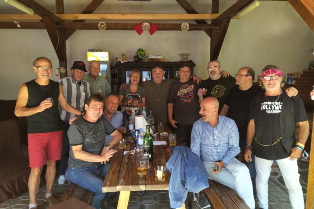 The Group Gogosi 3.jpg The Group Gogosi 3.jpg
