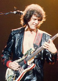 Trevor Rabin.jpg