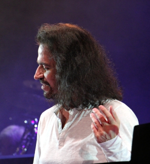 Yanni_02.jpg