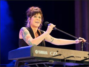 recenzie Beth Hart 1.jpg